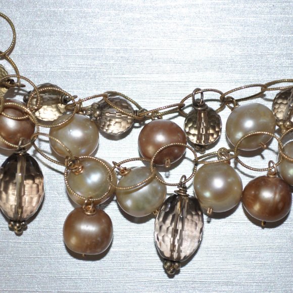 Freshwater cultured pearls necklace & earrings set - Picture 3 of 3